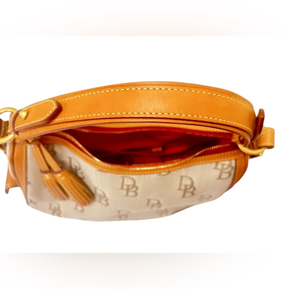 Dooney & Bourke Florentine Jacquard Side Pocket Hobo Bag in Tan Brown Orig COA - Picture 5 of 11